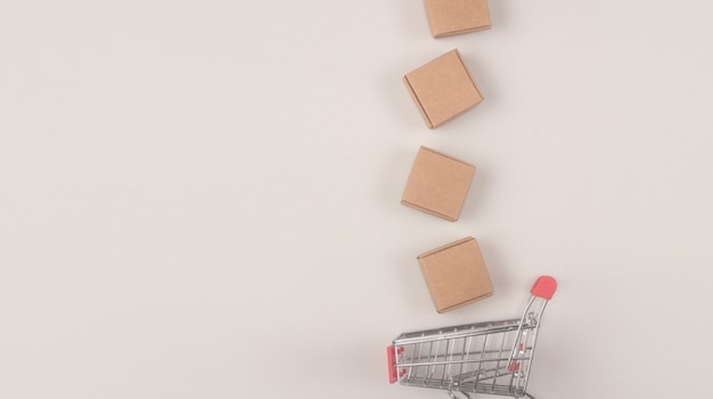 How to Use AI to Find Trending Products to Sell